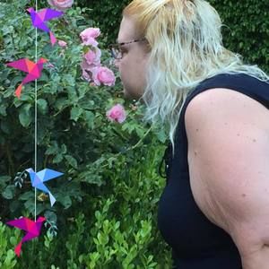 Meet your Posher, Leanne